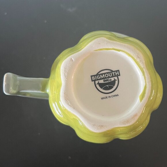 BIG MOUTH.Hand Grenade Shaped COMPLAINT DEPARTMENT "Take a Number" Novelty Mug - Picture 11 of 12